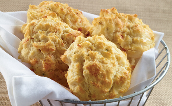 Cheddar Garlic Biscuits